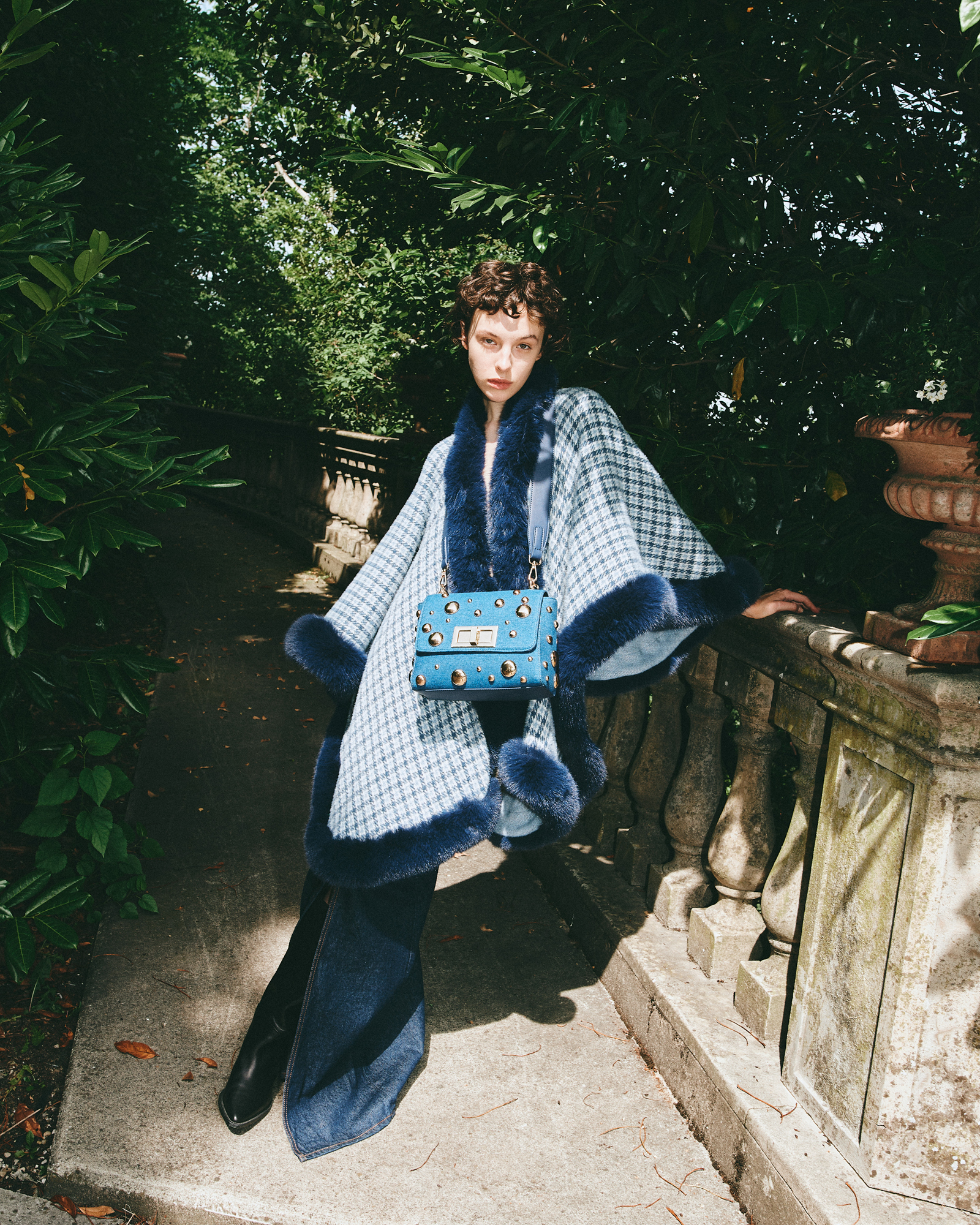 SHAWL NAVY - AMU-SL104