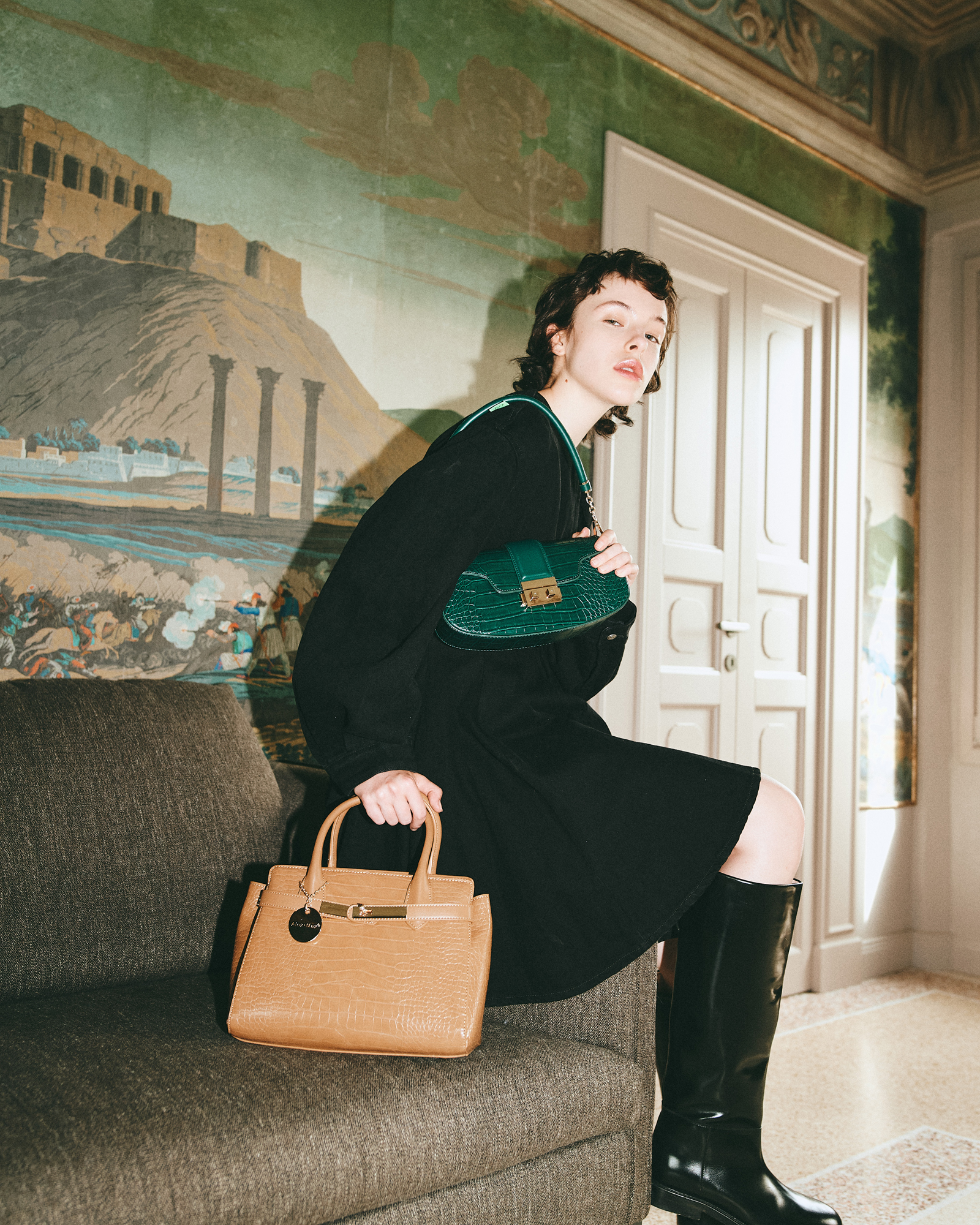 HANDBAG TAUPE - AMU-BO406